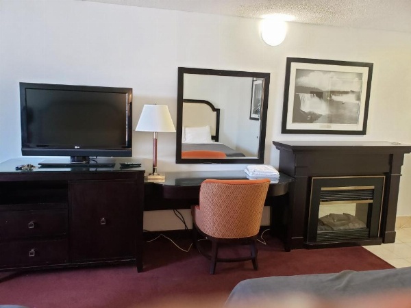 Niagara Falls Courtside Inn image 28