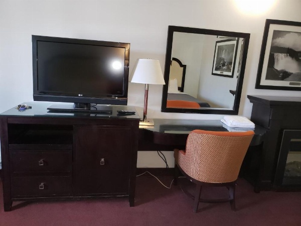 Niagara Falls Courtside Inn image 31