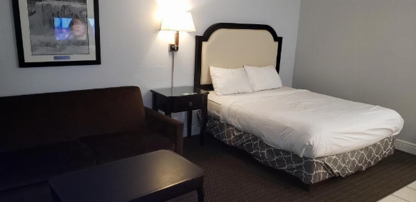 Niagara Falls Courtside Inn image 40