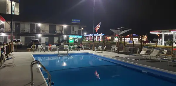Niagara Falls Courtside Inn